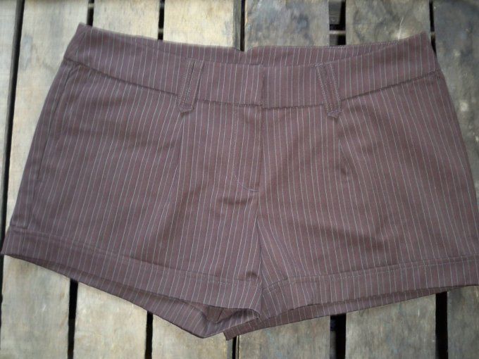 Short brodé Prout - Taille : 42
