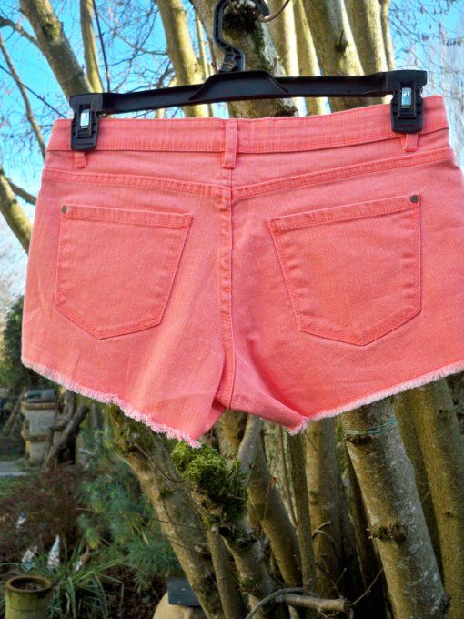 Short brodé Vénère -Taille 38