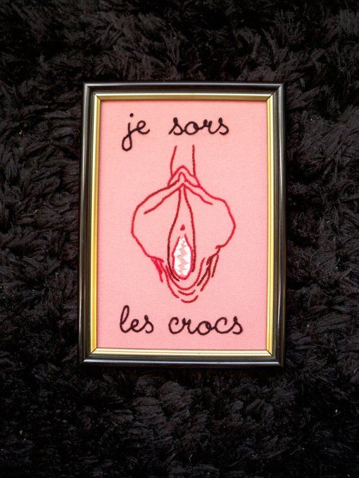 Broderie Je sors les crocs
