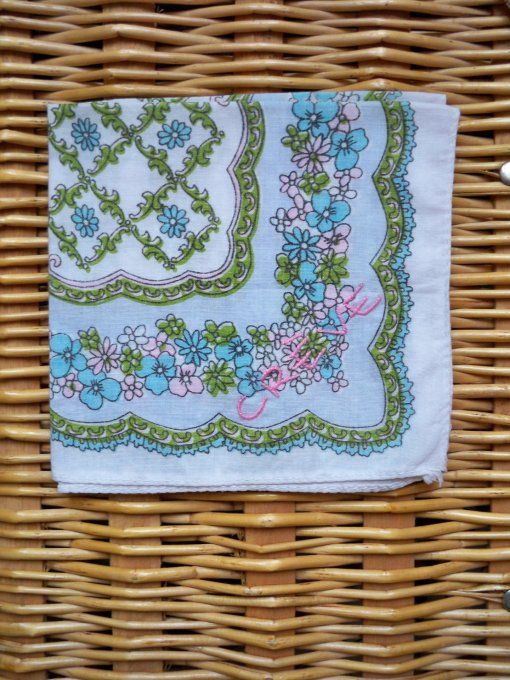 Mouchoir brodé Crève