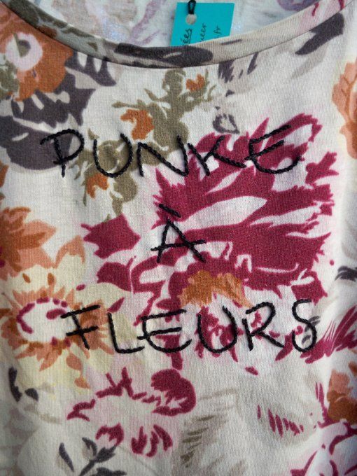 T-shirt brodé Punke à fleurs - Taille : M